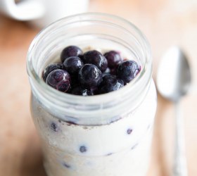 Vegan Overnight Blueberry Oats